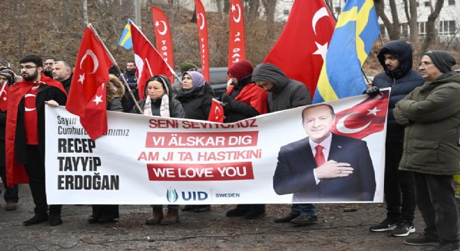 İsveç te UETD’den Cumhurbaşkanı Erdoğan a destek